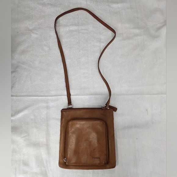 Fossil Handbags - Vintage Fossil Brown Leather Bag - Rugged & Heavily Distressed